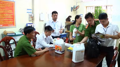 Hãi hùng hàng chục tấn sầu riêng nghi ngâm hóa chất cấm