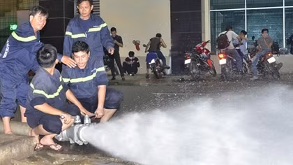 Hơn 1.400 phương tiện bị hư hỏng trong cơn mưa lịch sử tại TP HCM