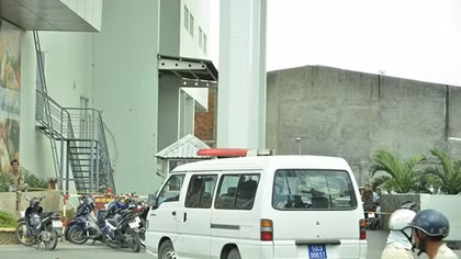 Nghi án một người đàn ông bị sát hại giấu trong bao tải ở khu chung cư