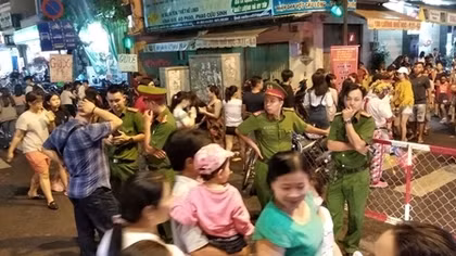 Đảm bảo ANTT để nhân dân đón Trung thu trên phố lồng đèn