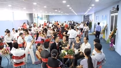 Thuê người bắt cóc mình để lấy tiền chuộc từ gia đình đóng vào hệ thống bán hàng đa cấp