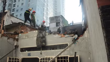 Cô gái nghi “ngáo đá” châm lửa đốt nhà lần thứ 4