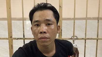 Chưa kịp kiểm tra "chiến lợi phẩm" đã bị trinh sát khống chế