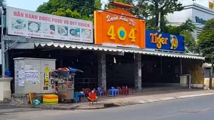 Lời qua tiếng lại, nhân viên quán lẩu đâm chết bạn nhậu