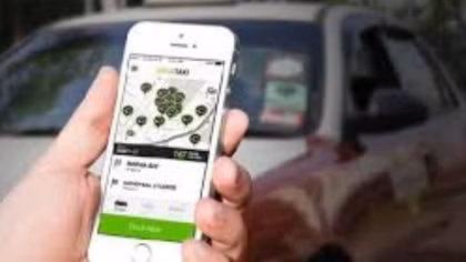 Hành khách nữ tố "tài xế xe taxi công nghệ" cướp tài sản