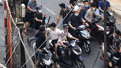 Nhóm đối tượng nổ súng giải quyết mâu thuẫn trong quán cà phê