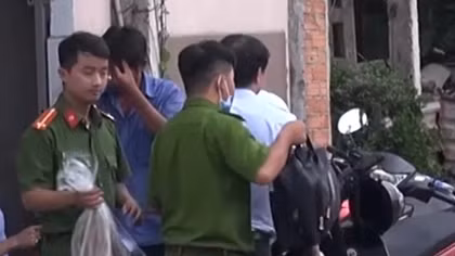 Rò điện của máy trộn bê tông, 3 người thương vong