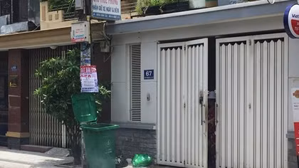 Phát hiện thi thể bé sơ sinh trong thùng rác ngay trước cửa nhà