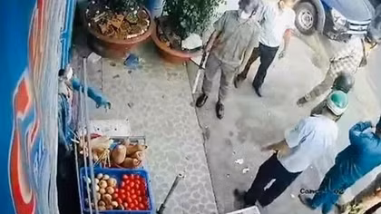 Vi phạm Chỉ thị 16 còn đăng clip "tố" sai về tổ công tác lên Facebook