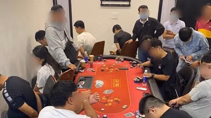 Bắt nhiều con bạc người nước ngoài trong căn hộ cao cấp