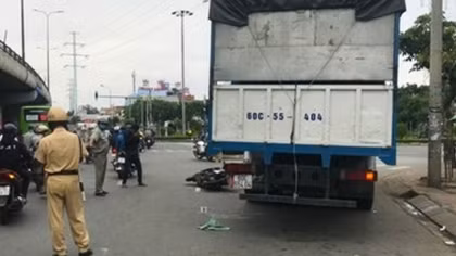 Gặp nạn trên đường đi tìm luật sư bào chữa cho con