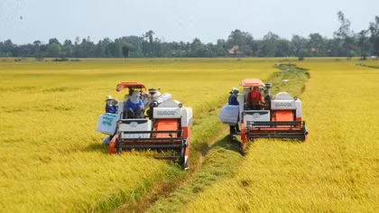 Cơ giới hóa nông nghiệp và đầu tư phát triển kỹ thuật thông minh