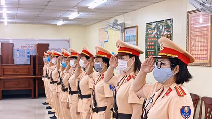 Phòng CSGT TP Hồ Chí Minh chuẩn bị ra mắt đội nữ CSGT dẫn đoàn
