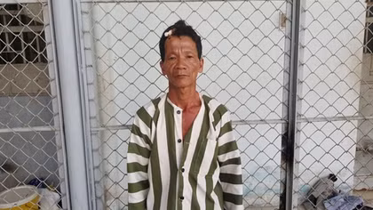 U50 ghen tuông vô cớ, dùng dao đâm chết 2 người