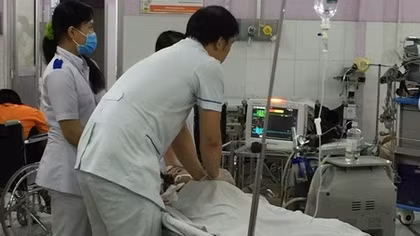 Đau đớn nhìn cháu gái 4 tuổi tử vong trong hồ bơi