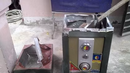 Két sắt chứa 400 triệu "bốc hơi" trong đêm