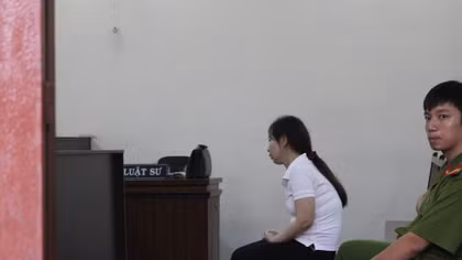 Ghen tuông, vợ đâm chồng tử vong rồi nhảy lầu tự tử
