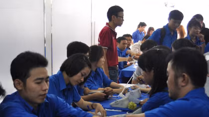 1.000 thanh niên, công nhân tham gia hiến máu nhân đạo