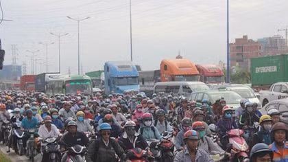 Kẹt kinh hoàng vào Tân Cảng Cát Lái, hàng chục ngàn phương tiện "chôn chân"