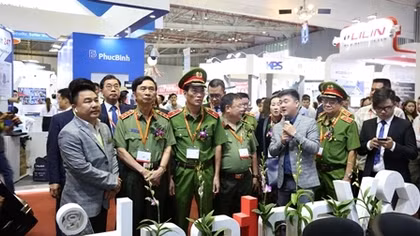 Khai mạc triển lãm quốc tế về kỹ thuật, phương tiện PCCC hiện đại