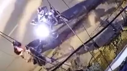 Cô gái nhanh trí thoát khỏi 2 tên cướp có hung khí trong đêm