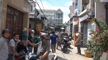 Bắt kẻ đâm chết người chơi cờ trong quán cà phê