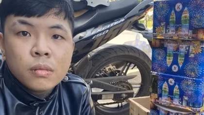 Tạm giữ hình sự thanh niên xăm trổ vận chuyển pháo nổ