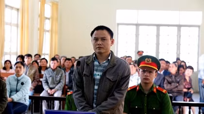 Gã chồng bạc ác sát hại vợ rồi dựng hiện trường giả