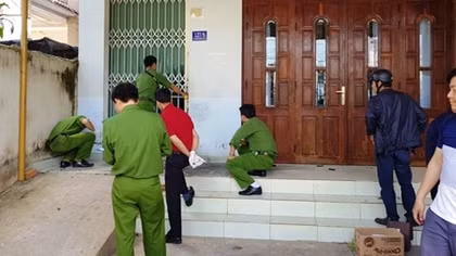 Nổ lớn trong khu dân cư nghi do bị cài mìn
