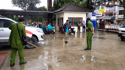 Hành hung Công an bảo vệ ngân hàng chấn thương phải nhập viện