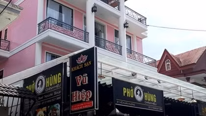 Khách sạn bị tố dùng roi điện tấn công khách