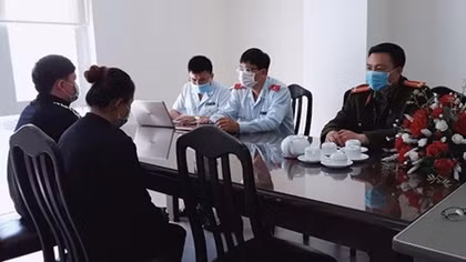Triệu tập 2 người phát tán thông tin cá nhân của người đi cách ly lên mạng