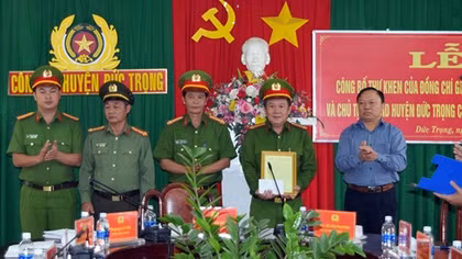 Khen thưởng lực lượng bắt siêu trộm trốn trại giam 