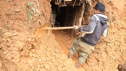 Cận cảnh đường hầm thiếc trái phép bị đánh sập ở Lâm Đồng
