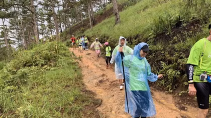 Hai VĐV dự giải Ultra trail Dalat mất tích trong mưa lũ