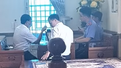 Bắt tạm giam nguyên Phó Viện trưởng VKSND TP Bảo Lộc
