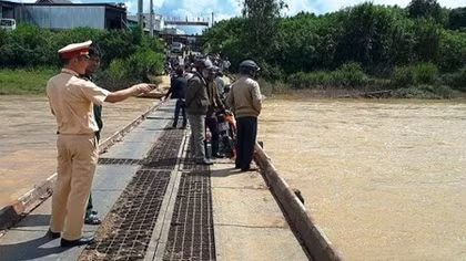 Tìm thấy thi thể bé trai 8 tuổi bị nước cuốn trôi 