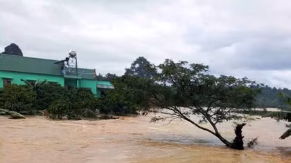 "Nghi án" đập chứa nước xả lũ giữa đêm, người dân lãnh đủ
