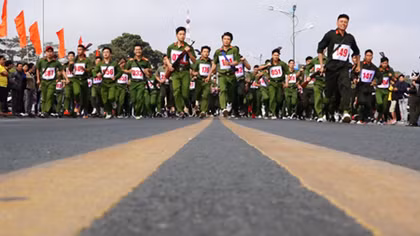 1.000 CBCS Công an Lâm Đồng tham gia hội thao truyền thống