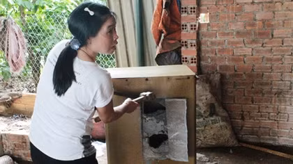 Trộm đục két sắt giữa ban ngày, hàng xóm tưởng sửa máy xay cà phê