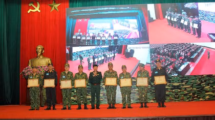 Bế mạc Diễn tập khu vực phòng thủ tỉnh Hà Nam năm 2018