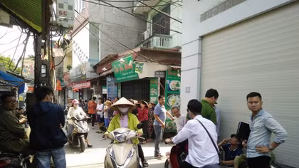 Nam thanh niên tử vong trong cửa hàng chuyên bán giày, ví da