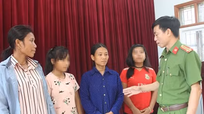 Công an Nghệ An giải thoát 2 nữ sinh lớp 9 khỏi bọn buôn người