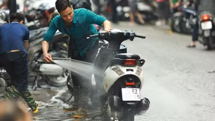 Giá rửa xe tăng chóng mặt ngày cuối năm