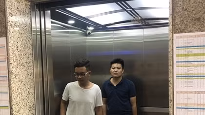 Bài toán trang bị camera trong thang máy