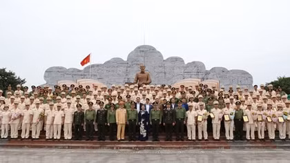 Tuyên dương 65 chi đoàn mạnh và 90 bí thư chi đoàn tiêu biểu trong CAND