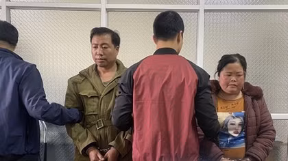 "Chung vốn" đi buôn... 2 bánh heroin và 12.000 viên ma túy