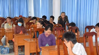 Triệt phá thành công tụ điểm đánh bạc "khủng" trong rừng tràm