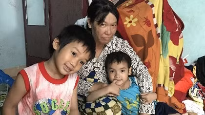 Chuyện bi hài về người đàn bà "mắn đẻ"