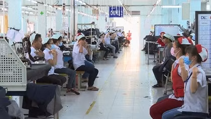 Đẩy mạnh phong trào tập thể dục giữa giờ “Khỏe để lao động sản xuất”